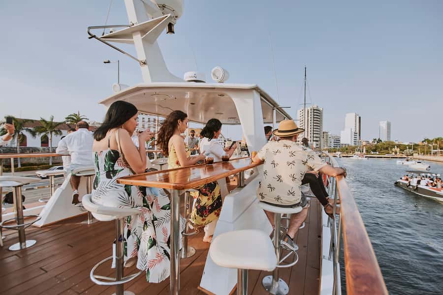 Cartagena: Sunset Cruise with Open Bar - La Bodeguita Pier and the boarding routine