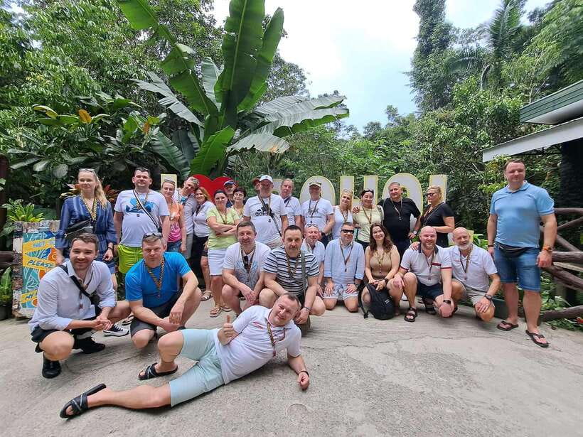 Cebu City: Bohol Countryside Tour with Loboc Cruise Lunch - How the transport works in practice