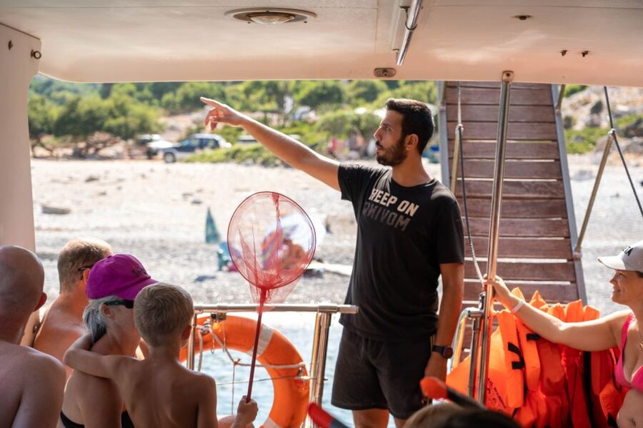 Chania: Menies Beach & Chironisia Bay Cruise with Snorkeling - Boat comfort, food, and the size of the group