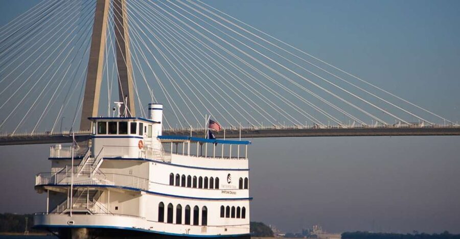 Charleston: Historic City Tour and Harbor Cruise - Starting at the Charleston Visitor Center