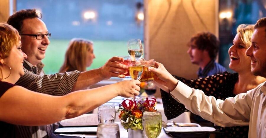Charleston: Luxury Harbor Dinner Cruise - A Charleston evening that happens on the water
