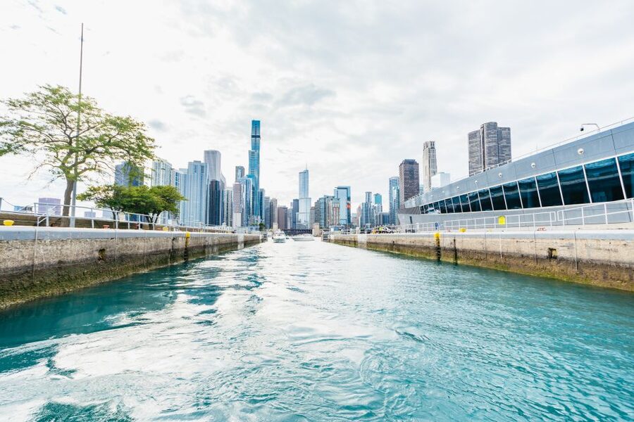Chicago: 1.5-Hour Lake and River Architecture Cruise - What the live guide adds