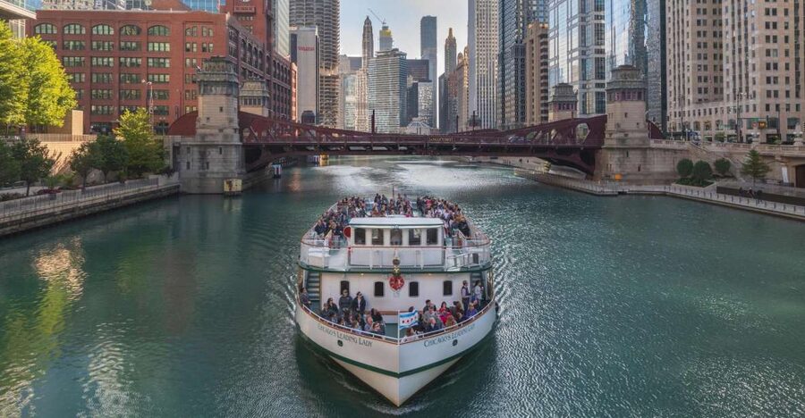 Chicago: Architecture Center Cruise on Chicago's First Lady - All three branches, not just the postcard stretch