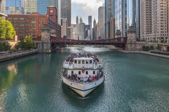 Chicago Architecture Center River Cruise aboard First Lady - Why the Chicago River is the right classroom