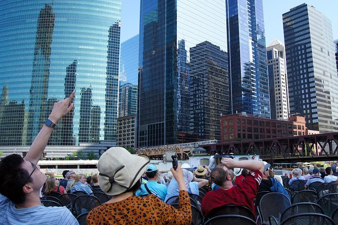 Chicago Architecture Center River Cruise aboard First Lady - Choosing between the open deck and lower salon
