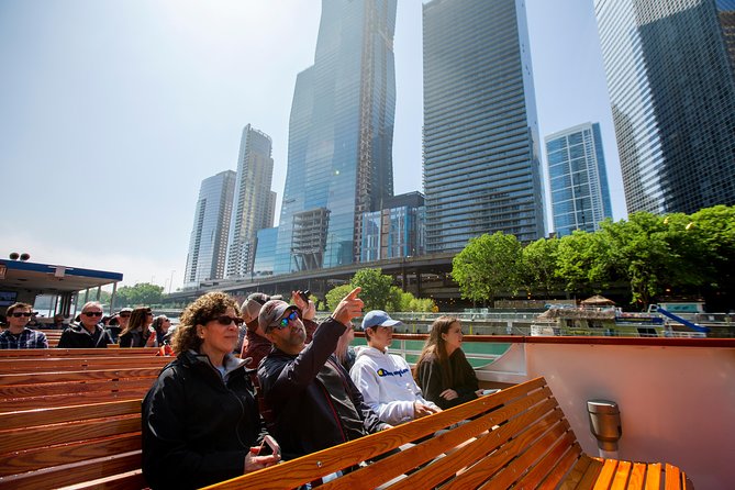 Chicago Architecture River Cruise - Seating, boats, drinks, and comfort