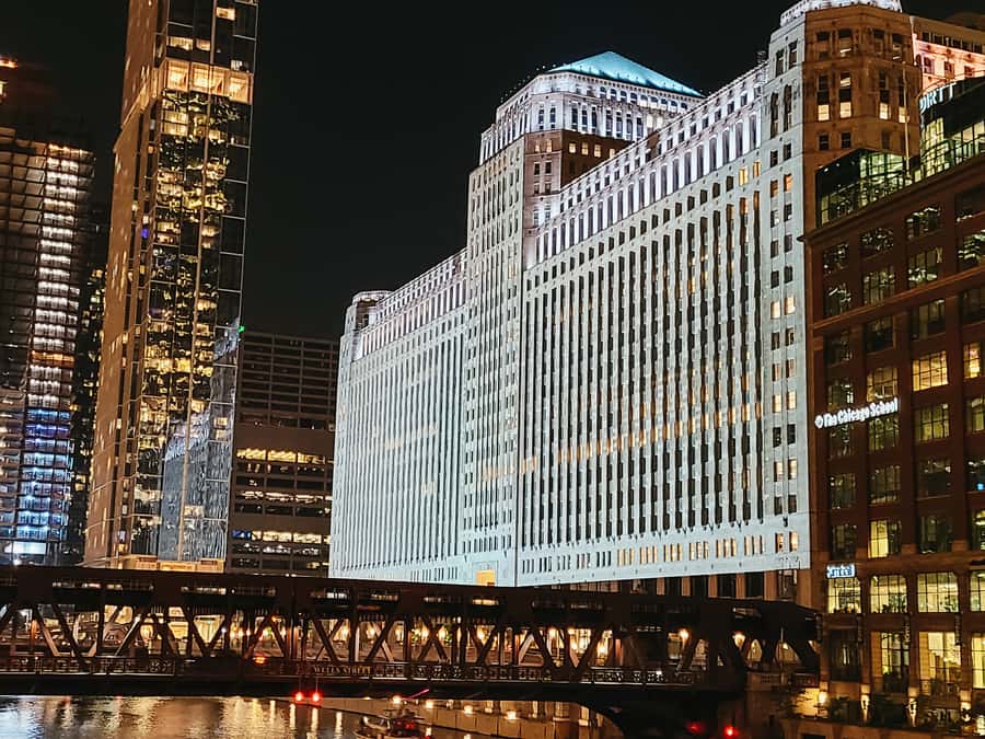 Chicago: Fireworks Cruise with Lake or River Viewing Options - Meeting point and boarding advice