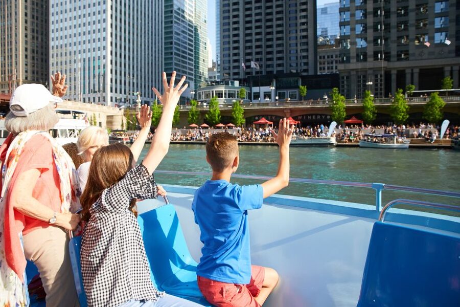 Chicago: Narrated Sightseeing River and Lake Cruise - Why This Cruise Works So Well for First-Time Chicago Visits