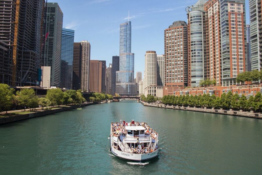 Chicago River: 1.5-Hour Guided Architecture Cruise - Key points worth knowing