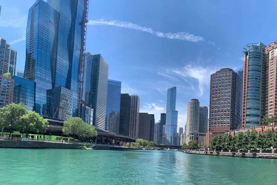 Chicago River: 1.5-Hour Guided Architecture Cruise - Why the Chicago River is the right classroom