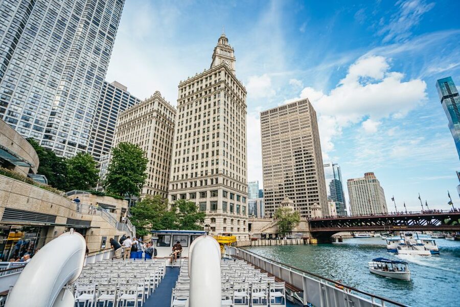 Chicago River: 1.5-Hour Guided Architecture Cruise - Outdoor decks or the heated interior