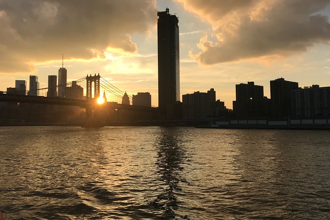 Circle Line: 2hr - New York City Harbor Lights Cruise - Pier 83 departure and getting the right seat