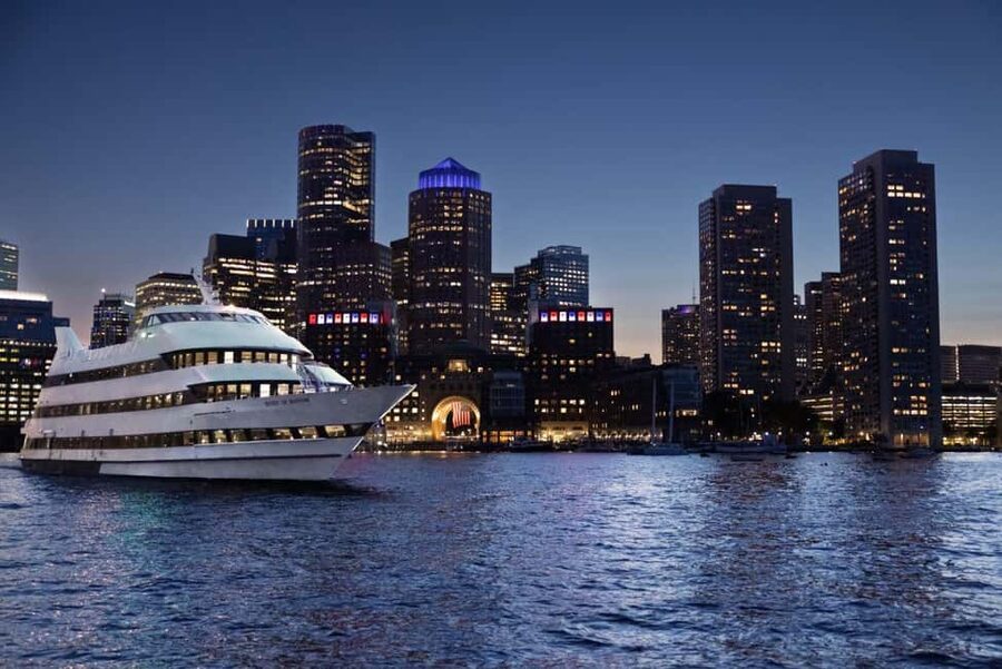 City Cruises Boston: Harbor Buffet Lunch or Dinner Cruise - Boarding at Commonwealth Pier