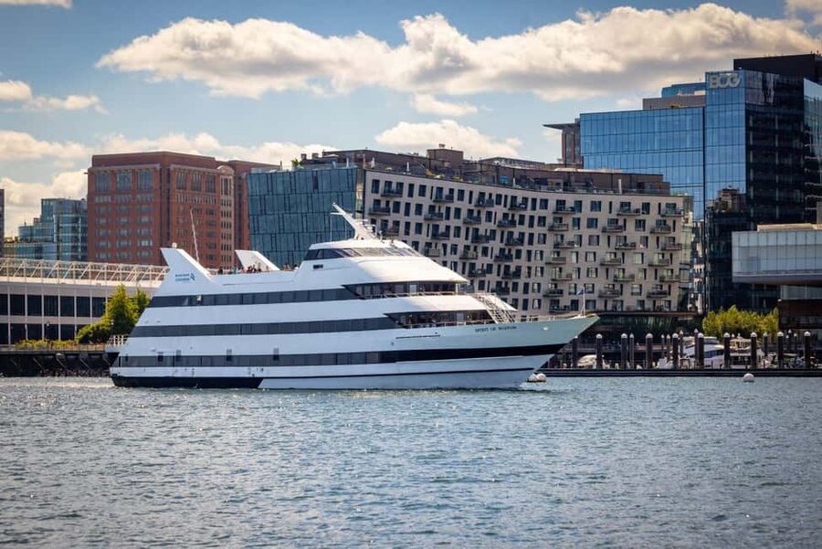 City Cruises Boston: Harbor Buffet Lunch or Dinner Cruise - The route from the USS Constitution to Castle Island