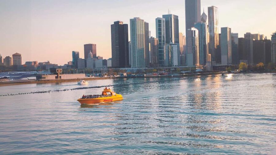 City Cruises Chicago: 75-min Speedboat Architecture Cruise - Starting at Navy Pier and finding the Seadog dock