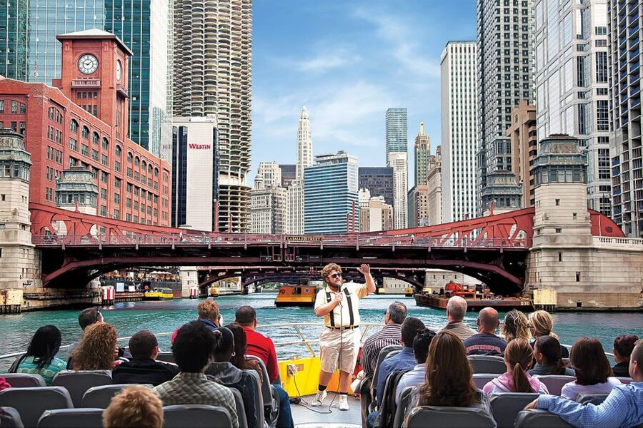 City Cruises Chicago: 75-min Speedboat Architecture Cruise - The Lake Michigan speed run and skyline views