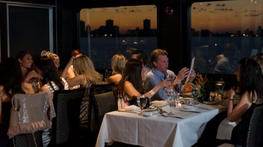 City Cruises Chicago: Premier Lunch or Dinner Cruise - FAQ