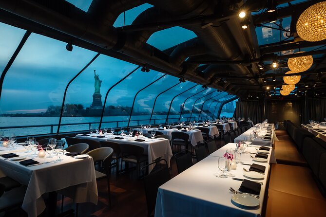 City Cruises New York: Bateaux Premier Dinner Cruise - Brooklyn Bridge and the East River turn