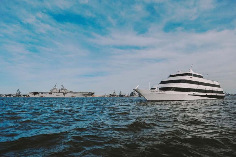City Cruises Norfolk: Lunch, Brunch, or Dinner Buffet Cruise - Who should book this Norfolk cruise?