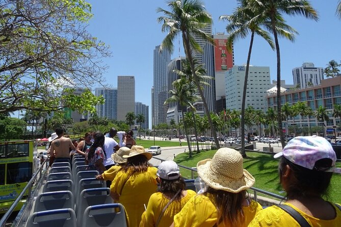 City Half Day Tour of Miami by Bus with Sightseeing Cruise - South Beach and downtown from the road