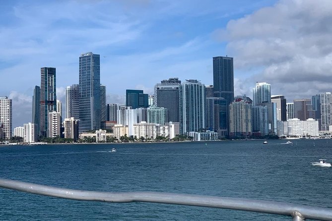 City Half Day Tour of Miami by Bus with Sightseeing Cruise - Bayside Marketplace and the lunch break