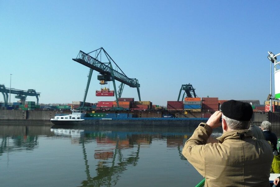 Cologne: 3-Hour Harbor Tour Cruise - Cologne’s working riverfront, not just cathedral views