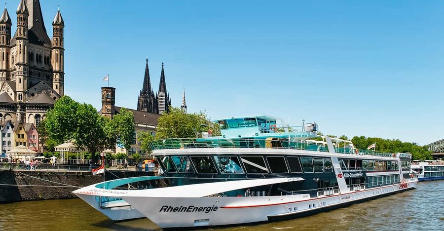 Cologne: Panoramic City Cruise - Bridges, museums, and the changing riverfront