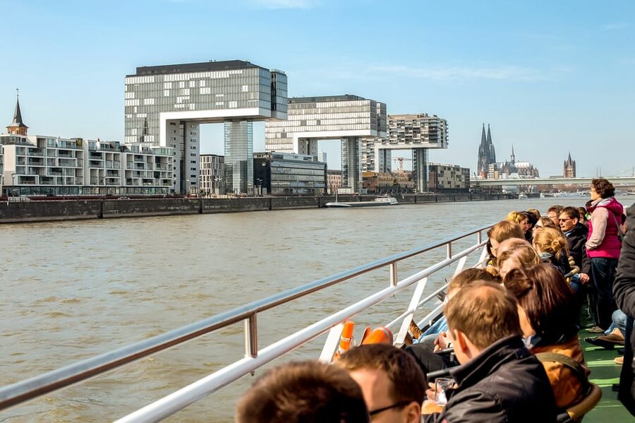 Cologne: Panoramic City Cruise - Commentary in English and German