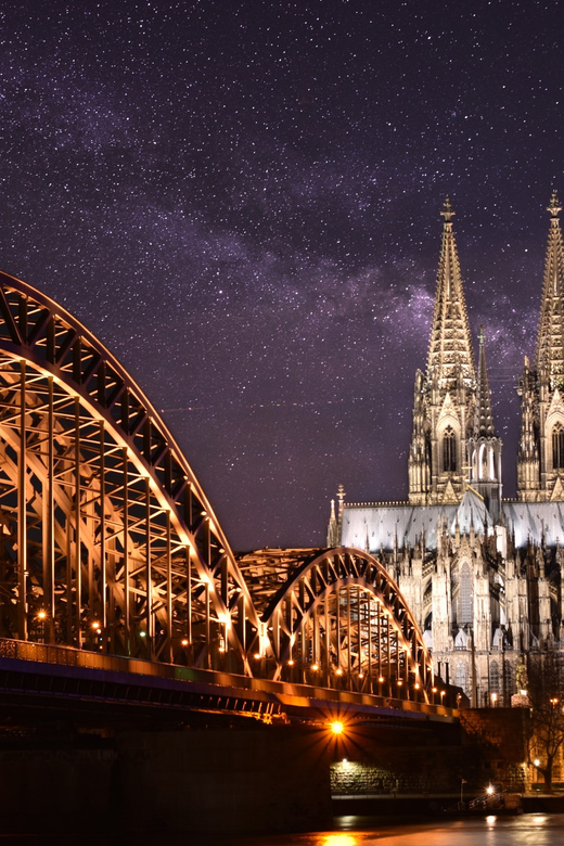 Cologne: Rhine River Winter Cruise with Festive Music - What happens during the 90-minute ride