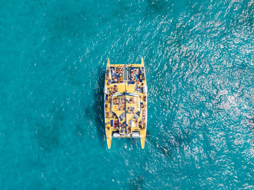Comino: Blue Lagoon Catamaran Cruise with Lunch and Open Bar - Blue Lagoon from the water