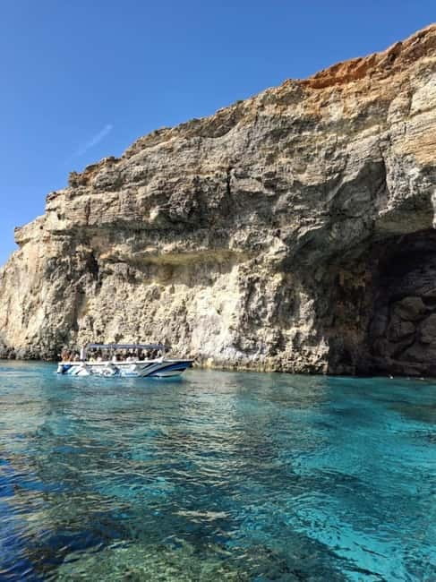 Comino & Gozo: Blue & Crystal Lagoons Cruise with Sea Caves - What the smaller boat changes
