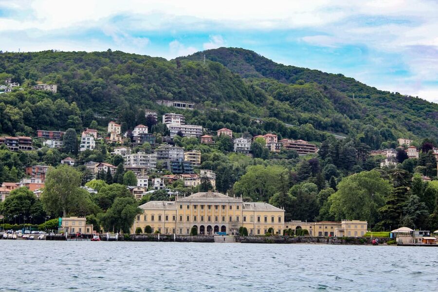 Como: Lake Como Shared Boat Tour - The opposite shore, Hotel Sereno, and Mandarin Oriental