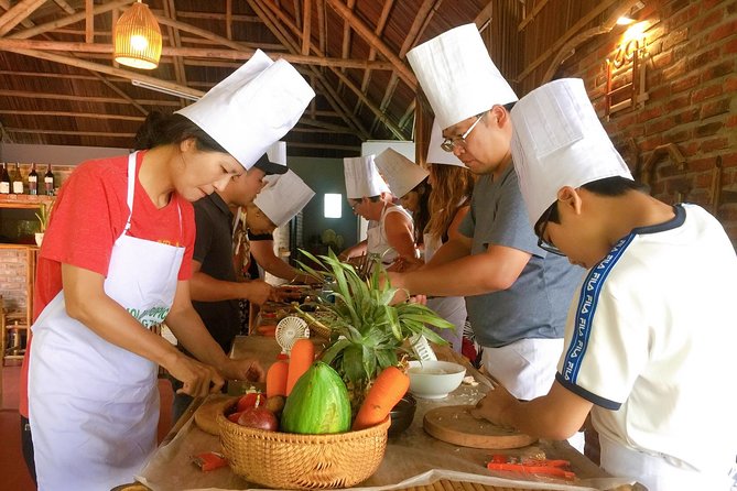 Cooking Class Hoi An:Local Market, Basket Boat, Fishing & Cooking - Morning or afternoon: choosing the better time