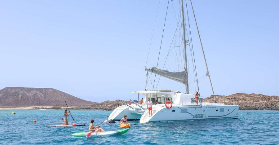 Corralejo: Adults-Only Catamaran Day Trip to Lobos Island - Key points at a glance