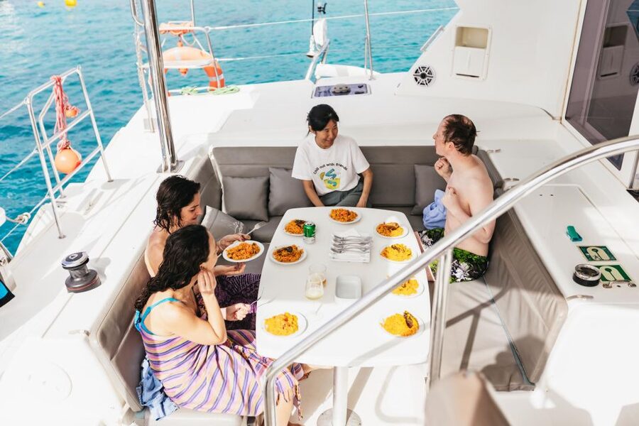 Corralejo: Lobos Island Catamaran Tour with Drinks & Snorkel - Seeing La Caldera from the sea