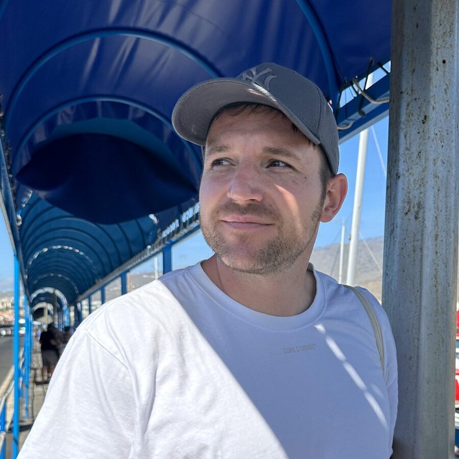 Costa Adeje: Whale & Dolphin Eco-Cruise with Snacks & Drinks - Hearing the ocean underwater