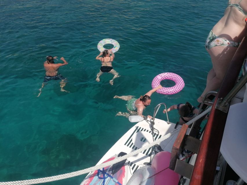 Crete: Snorkeling Boat Trip with Lunch and Transfer - Lunch, Fruit, Dessert, and Drinks on the Yacht