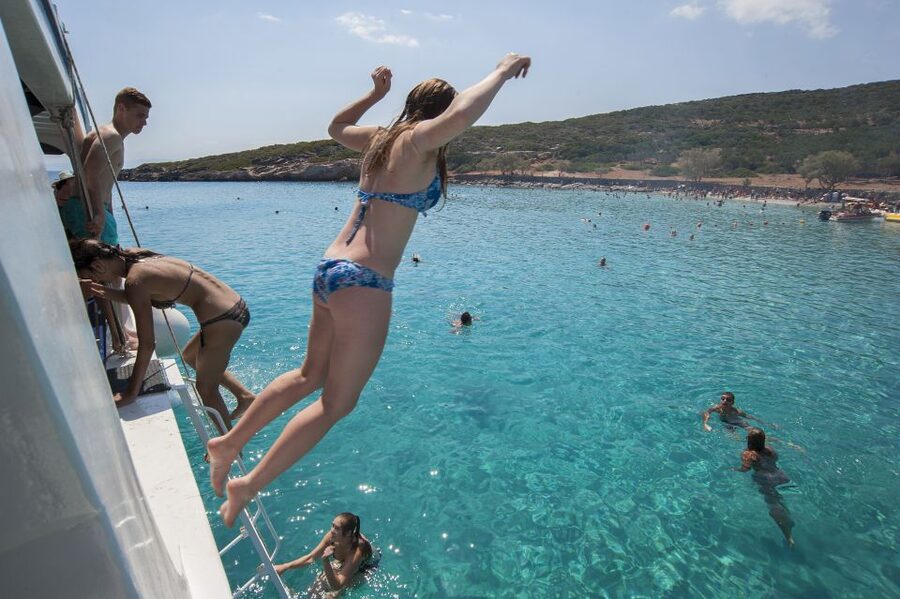 Crete: Spinalonga, Elounda, & Agios Nikolaos Boat Tour & BBQ - Swimming and BBQ at Kolokytha Beach