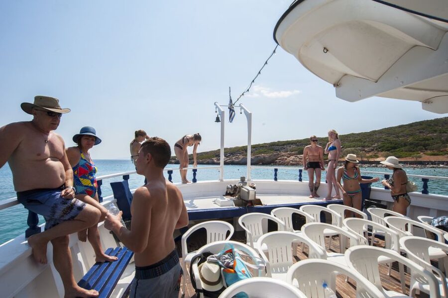 Crete: Spinalonga, Elounda, & Agios Nikolaos Boat Tour & BBQ - The morning bus ride from Heraklion to Elounda