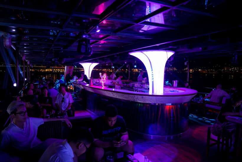 Da Nang: Poseidon Cruise with Dinner and Dragon Bridge Show - Is $21 good value?