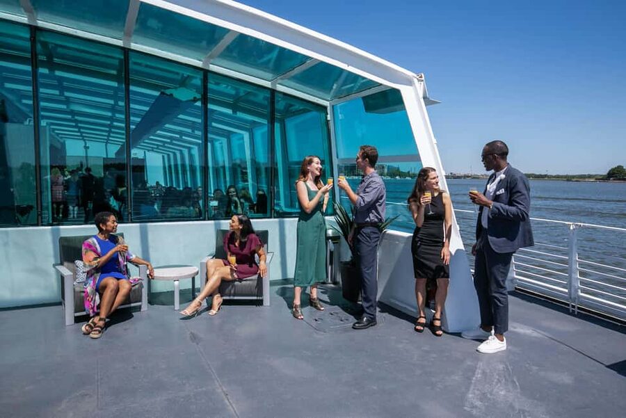 DC: City Cruises Gourmet Brunch, Lunch, or Dinner Cruise - A Dining Cruise With DC Monuments Outside the Window