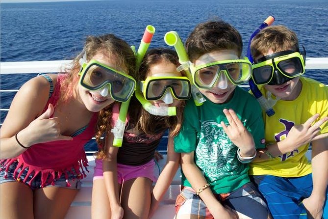 Deluxe Snorkel & Dolphin Watch Aboard a Luxury Catamaran from Kailua-Kona - A full morning on the Kona coast
