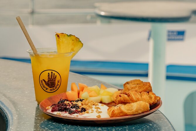 Deluxe Snorkel & Dolphin Watch Aboard a Luxury Catamaran from Kailua-Kona - Crew service and safety