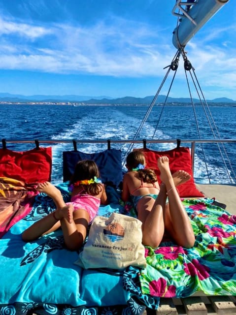 Denia: Cova Tallada Catamaran Tour and Swimming Stop - Who will enjoy this Denia catamaran ride
