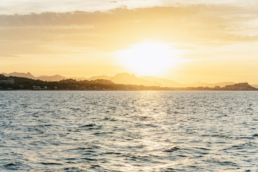 Dénia: Daytime or Sunset Catamaran Cruise - The bay cruise and changing coastal views