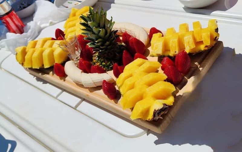 Dia Sailing Cruise With All-inclusive Meal And Drinks - Day cruise or sunset cruise?