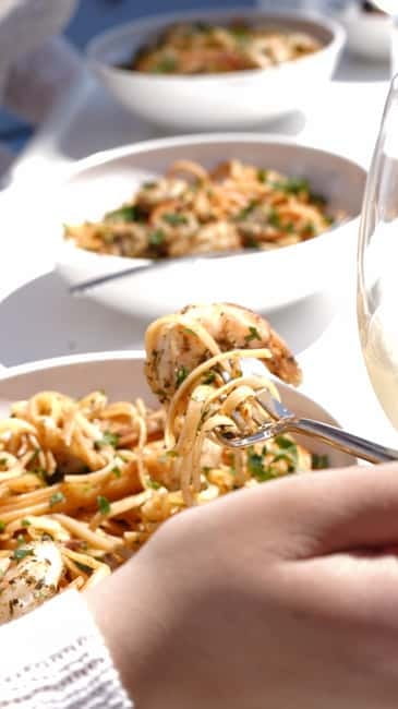 Dia Sailing Cruise With All-inclusive Meal And Drinks - How personal is the sailing experience?