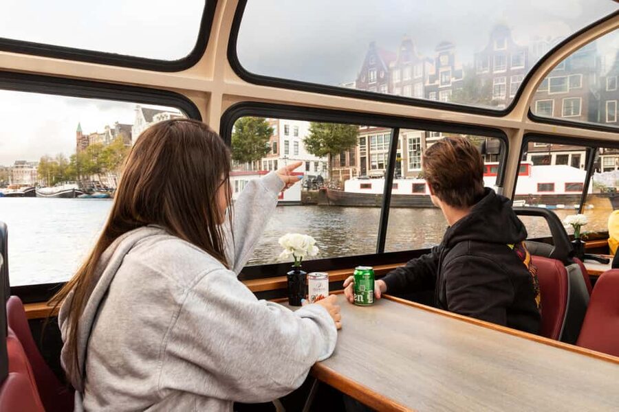 Discover Amsterdam: Luxury Canal Cruise with a Local Skipper - Why this electric boat is a smart way to see Amsterdam