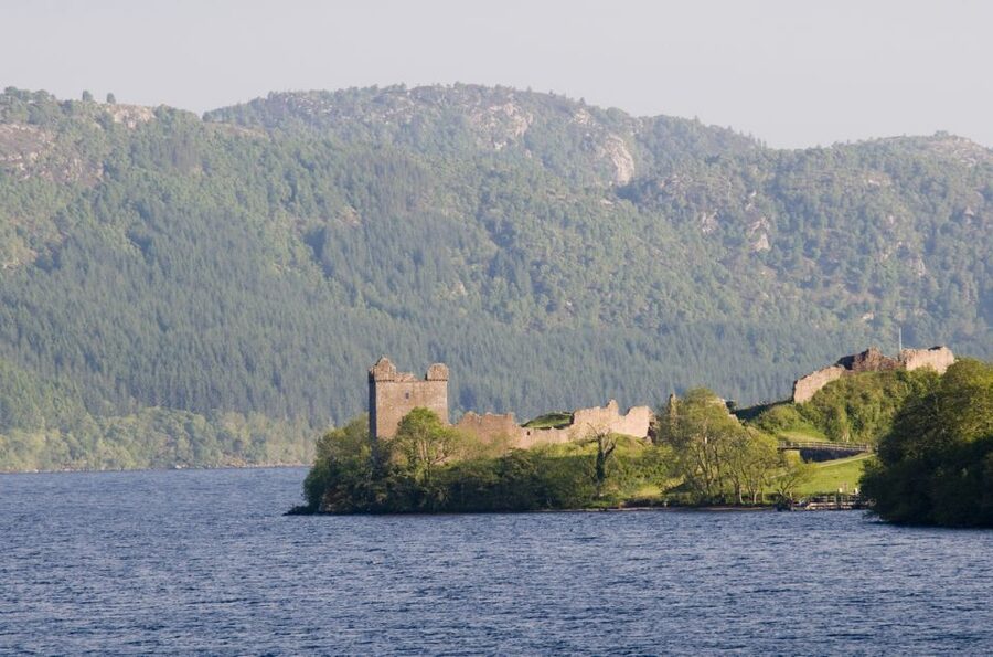 Dochgarroch: Loch Ness and Caledonian Canal 2-Hour Cruise - Reaching Urquhart Castle by boat