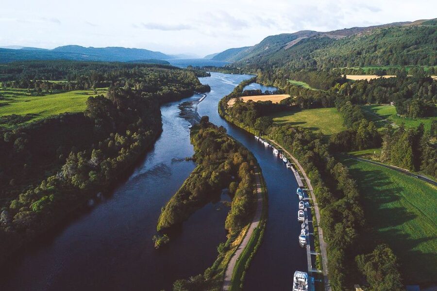 Dochgarroch: Loch Ness and Caledonian Canal 2-Hour Cruise - Is two hours enough for Loch Ness?